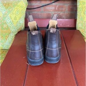 Women’s Blundstone #550 Chelsea Boots Size 8.5 US / 5.5 AU